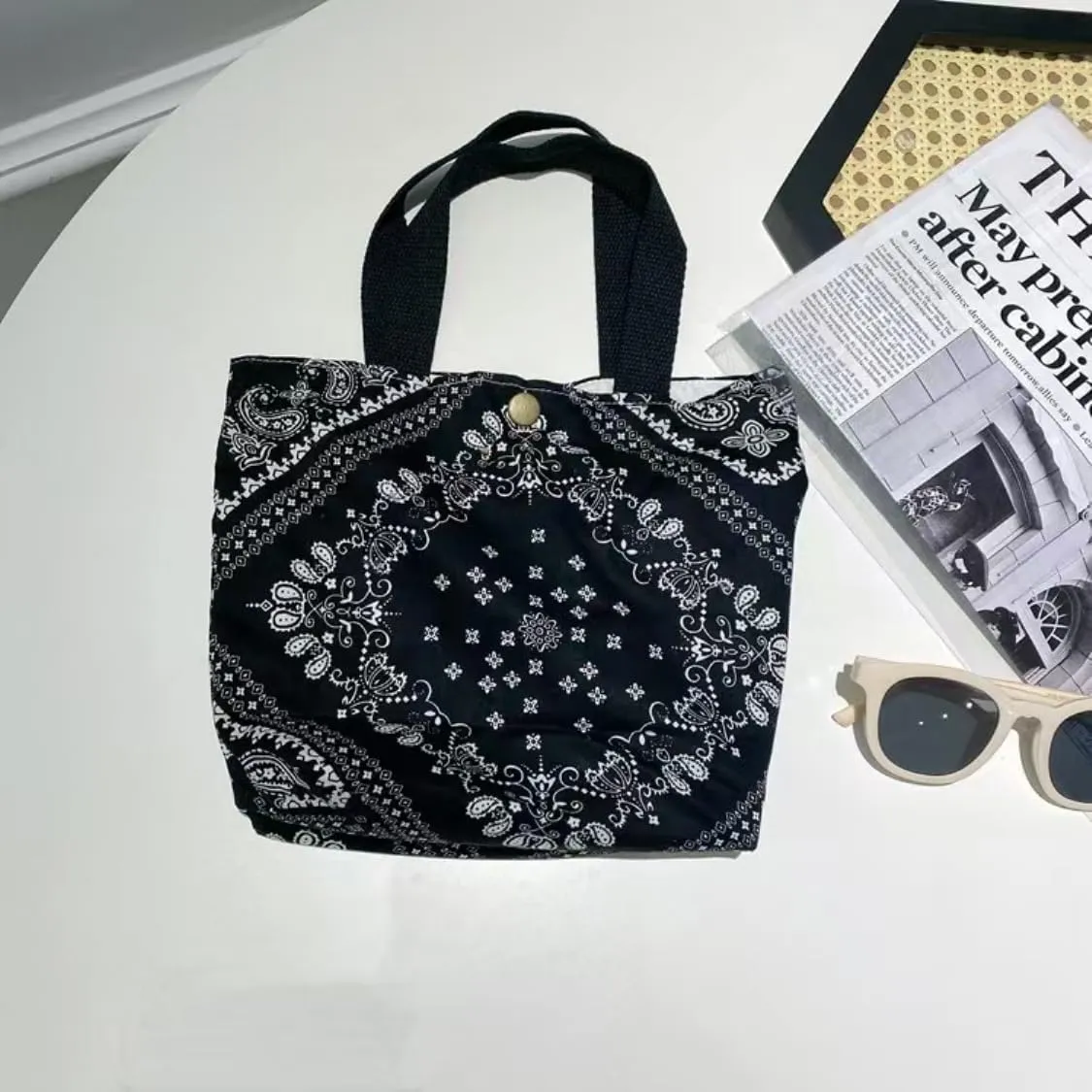 Charming Floral Cloth Mini Tote Bag 9x8x3in
