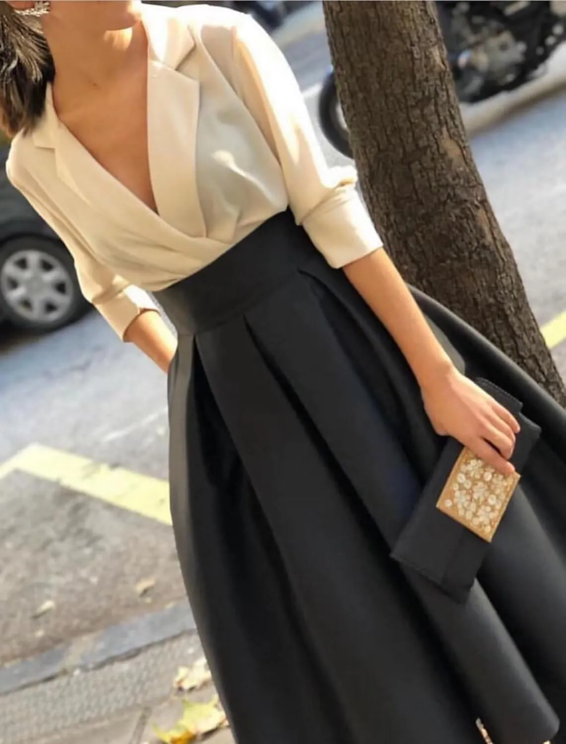 Satin Long Sleeve Prom Dress with Pockets Formal Evening Party Gowns Black Skirt Gown XMD5